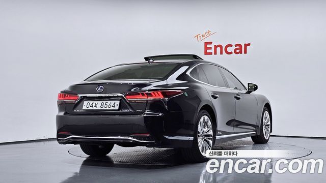 Lexus LS500h (V) 3.5 Platinum AWD 2018 — фото 2