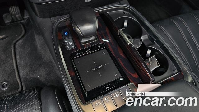 Lexus LS500h (V) 3.5 Platinum AWD 2018 — фото 9
