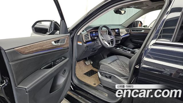 Volkswagen Atlas 2.0 TSI R-LINE 7-Seater 2025 — фото 10
