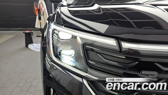 Volkswagen Atlas 2.0 TSI R-LINE 7-Seater 2025 — фото 22