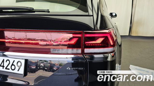 Volkswagen Atlas 2.0 TSI R-LINE 7-Seater 2025 — фото 23