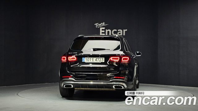 Mercedes-Benz GLC-Class (X253) GLC300 4MATIC 2022 — фото 4
