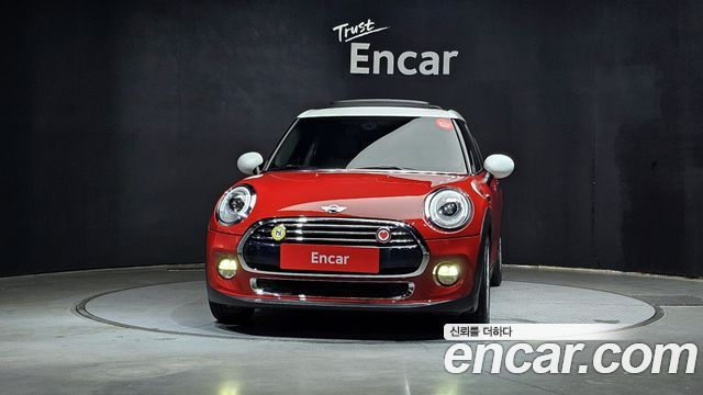 MINI Cooper 5Door HIGH 3rd 2017 — фото 3