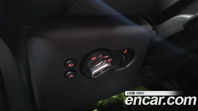 MINI Cooper 5Door HIGH 3rd 2017 — фото 16