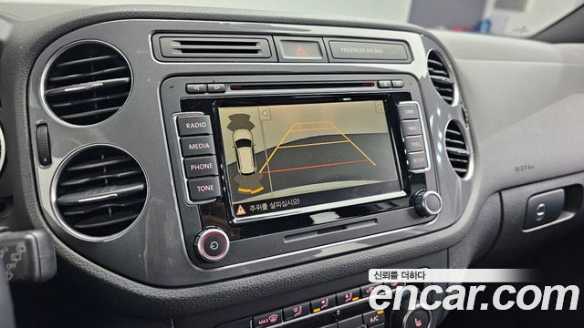 Volkswagen Tiguan 2.0 TDI R-Line 5N 2014 — фото 19