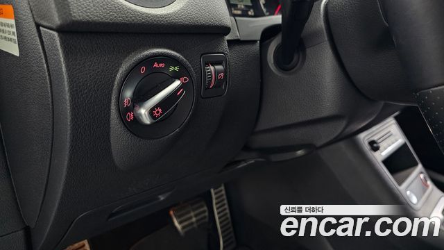 Volkswagen Tiguan 2.0 TDI R-Line 5N 2014 — фото 24