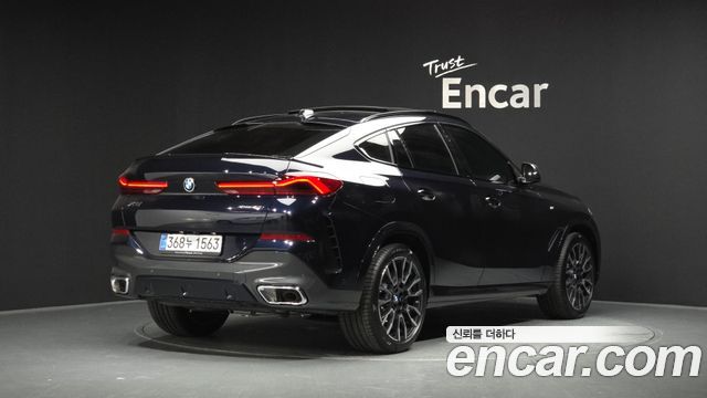BMW X6 (G06) xDrive40i M Sport 2025 — фото 2