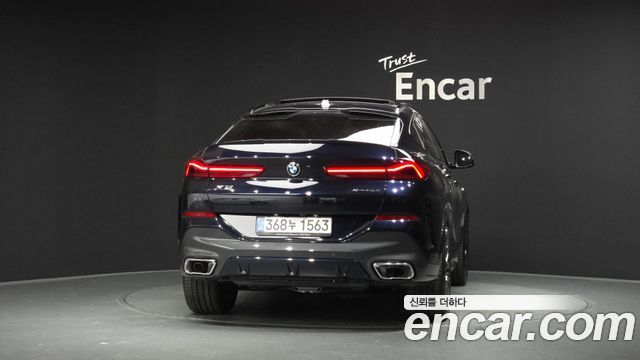 BMW X6 (G06) xDrive40i M Sport 2025 — фото 4