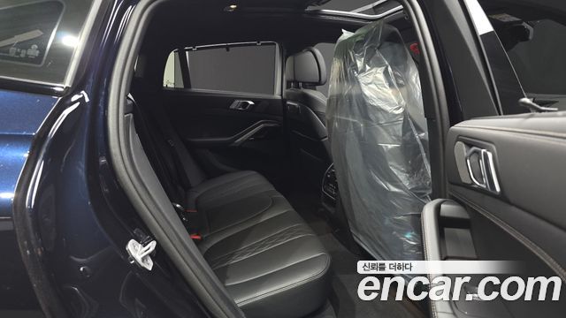 BMW X6 (G06) xDrive40i M Sport 2025 — фото 11