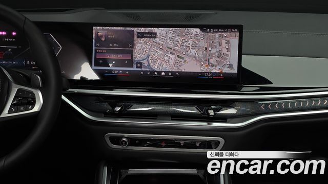 BMW X6 (G06) xDrive40i M Sport 2025 — фото 14