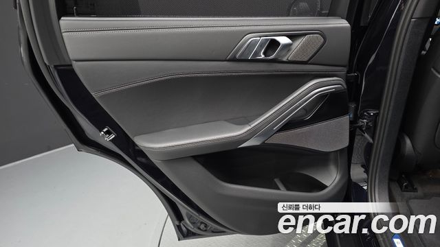 BMW X6 (G06) xDrive40i M Sport 2025 — фото 25