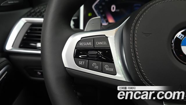 BMW X6 (G06) xDrive40i M Sport 2025 — фото 31