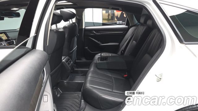 Honda Accord (X) 2.0 Turbo Sport 2018 — фото 11