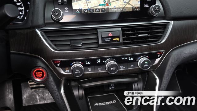 Honda Accord (X) 2.0 Turbo Sport 2018 — фото 17
