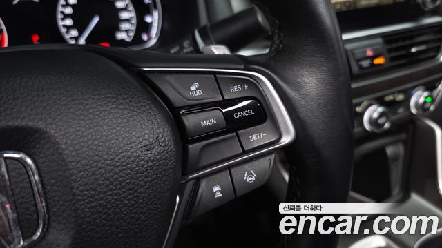 Honda Accord (X) 2.0 Turbo Sport 2018 — фото 27