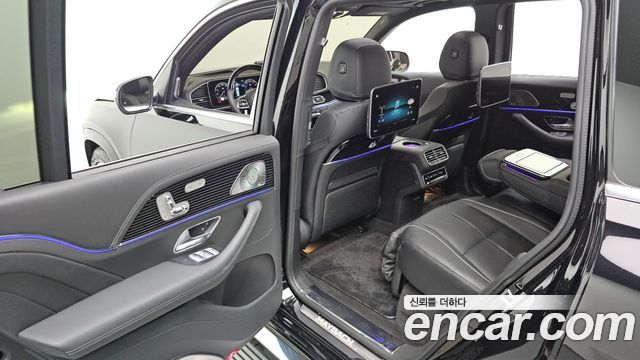 Mercedes-Benz GLS-Class (X167) Maybach GLS600 4MATIC 2023 — фото 16