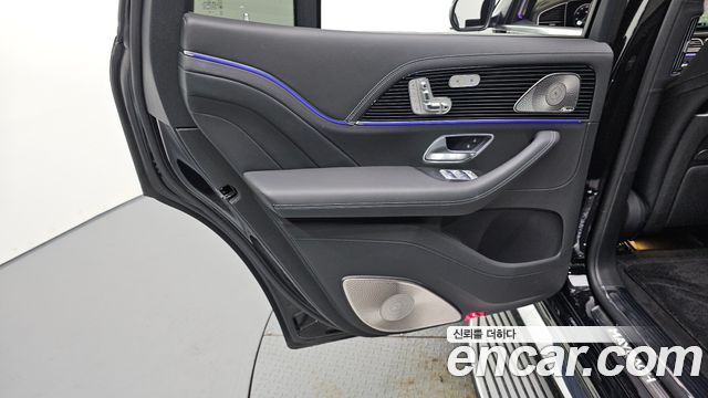 Mercedes-Benz GLS-Class (X167) Maybach GLS600 4MATIC 2023 — фото 31