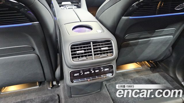 Mercedes-Benz GLS-Class (X167) Maybach GLS600 4MATIC 2023 — фото 34