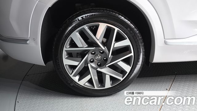 Hyundai Santa Fe Diesel 2.2 2WD Calligraphy 2021 — фото 5