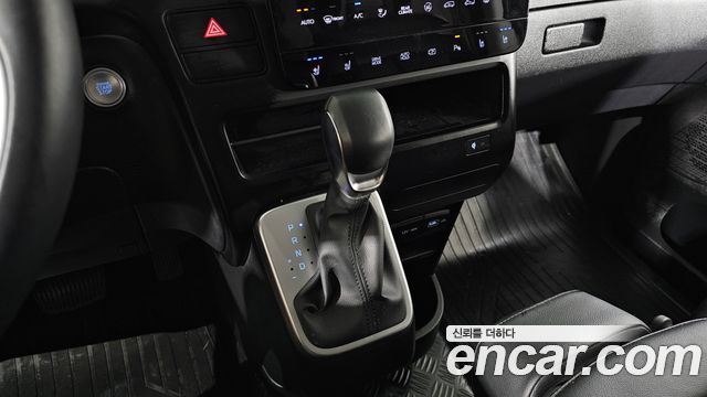 Hyundai Staria Tourer 11-Seater Modern 2022 — фото 9