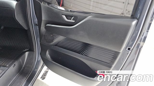 Hyundai Staria Tourer 11-Seater Modern 2022 — фото 25