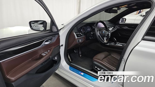 BMW 7 Series (G11) 740d xDrive M Sport 2019 — фото 10