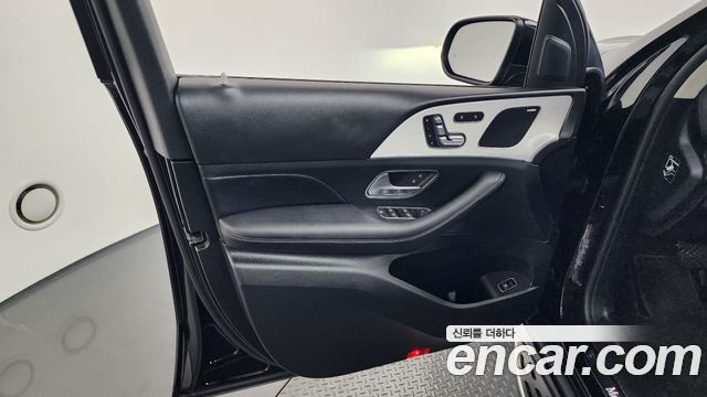 Mercedes-Benz GLE-Class (W167) GLE300d 4MATIC 2020 — фото 24