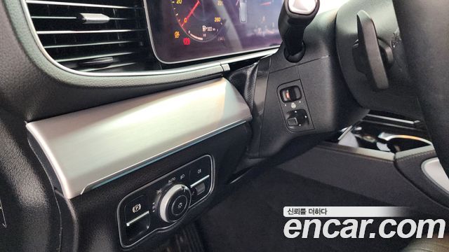 Mercedes-Benz GLE-Class (W167) GLE300d 4MATIC 2020 — фото 35