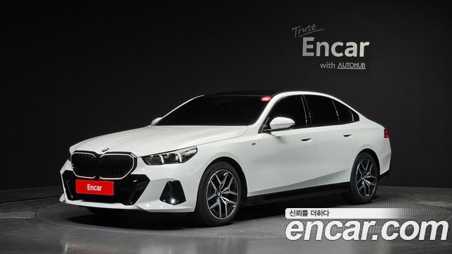 BMW 5 Series (G60) 520i M Sport 2025 — фото 1