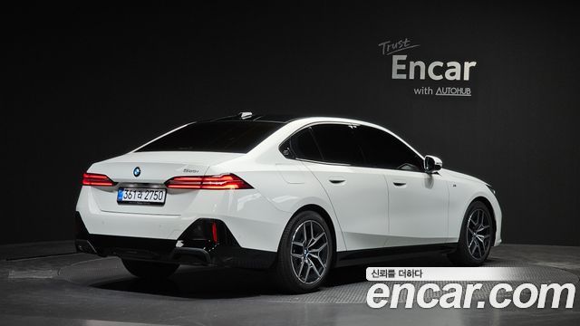 BMW 5 Series (G60) 520i M Sport 2025 — фото 2
