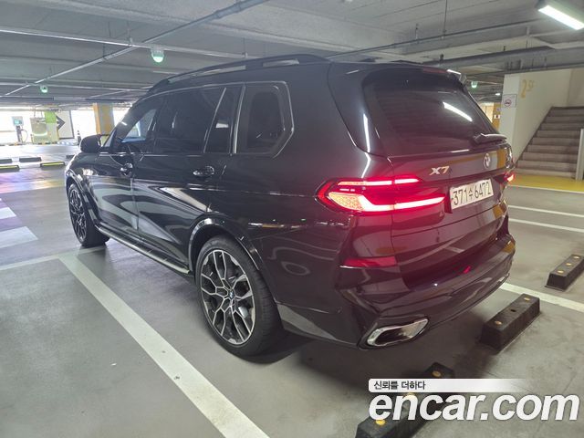 BMW X7 (G07) xDrive 40i M Sport 7STR 2024 — фото 5