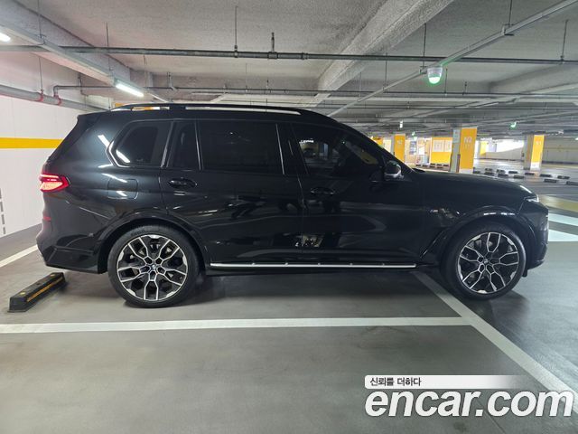 BMW X7 (G07) xDrive 40i M Sport 7STR 2024 — фото 8