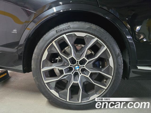 BMW X7 (G07) xDrive 40i M Sport 7STR 2024 — фото 9