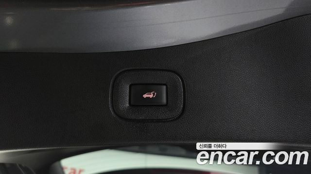 Renault Korea QM6 2.0 GDe PREMIERE 2WD 2020 — фото 27