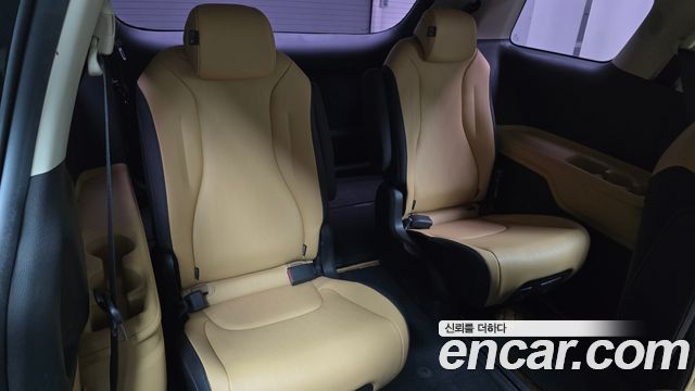 Kia Carnival (IV) Gasoline 9-Seater Prestige 2021 — фото 12