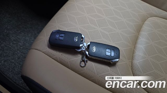 Kia Carnival (IV) Gasoline 9-Seater Prestige 2021 — фото 30