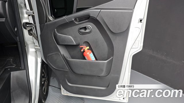 Renault Korea Master 2.3 Van S 2021 — фото 31