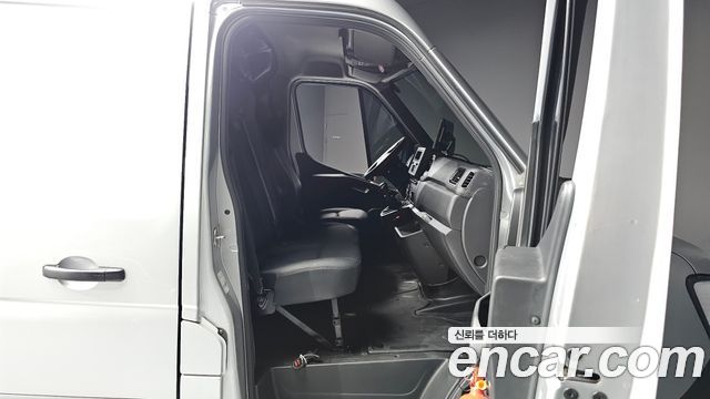 Renault Korea Master 2.3 Van S 2021 — фото 32