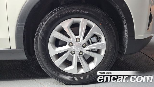 KG Mobility (SsangYong) Very New Tivoli Gasoline 1.5 2WD V3 2020 — фото 27