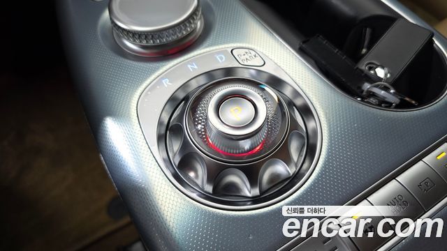 Genesis GV60 Standard 2023 — фото 9