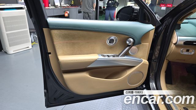 Genesis GV60 Standard 2023 — фото 24