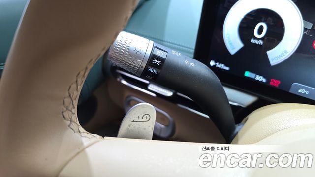 Genesis GV60 Standard 2023 — фото 32