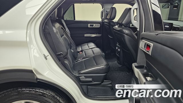 Ford Explorer (VI) 2.3 LimIted 4WD 2020 — фото 11