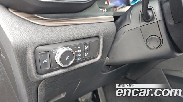 Ford Explorer (VI) 2.3 LimIted 4WD 2020 — фото 16