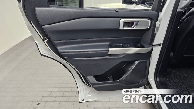 Ford Explorer (VI) 2.3 LimIted 4WD 2020 — фото 25