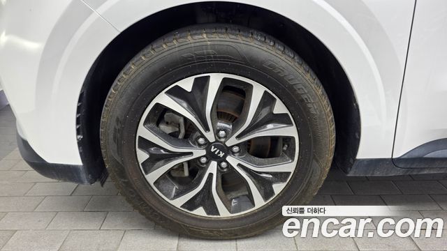 Kia Carnival (IV) Gasoline 9-Seater Prestige 2021 — фото 5
