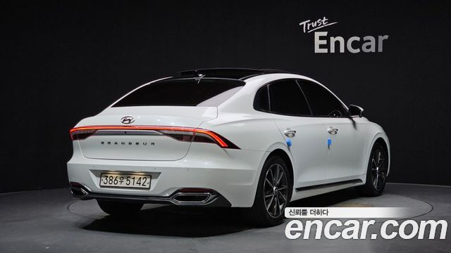 Hyundai Grandeur (IG) 3.0 LPi Rent Car Exclusive 2022 — фото 2