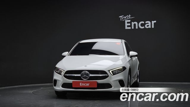 Mercedes-Benz A-Class (W177) A220 Sedan 2020 — фото 3