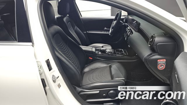Mercedes-Benz A-Class (W177) A220 Sedan 2020 — фото 10