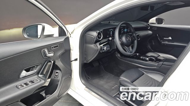 Mercedes-Benz A-Class (W177) A220 Sedan 2020 — фото 11